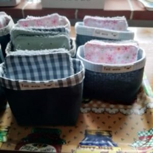 Set de 4 lingettes démaquillantes lavables avec panier en tissu